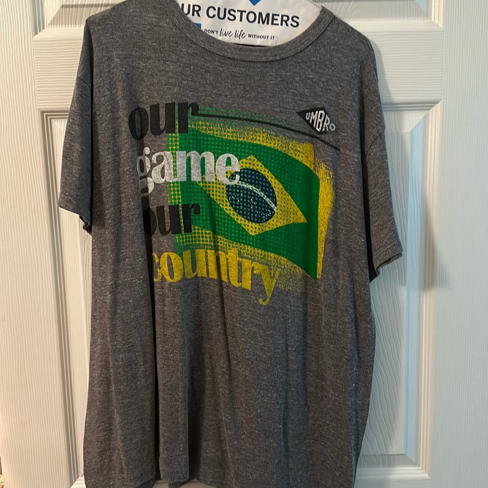 Gap Umbro Tee 🩶💚💛🖤